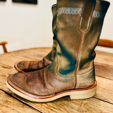 Rios of Mercedes x The Black Bear Brand The Wild West Roughrider in Horween Marine Field Roughout