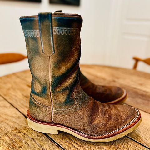 Rios of Mercedes x The Black Bear Brand The Wild West Roughrider in Horween Marine Field Roughout