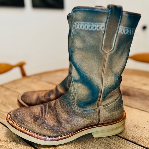 Rios of Mercedes x The Black Bear Brand The Wild West Roughrider in Horween Marine Field Roughout