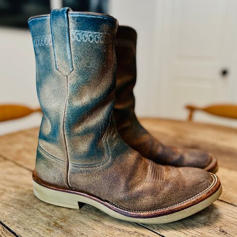 Rios of Mercedes x The Black Bear Brand The Wild West Roughrider in Horween Marine Field Roughout