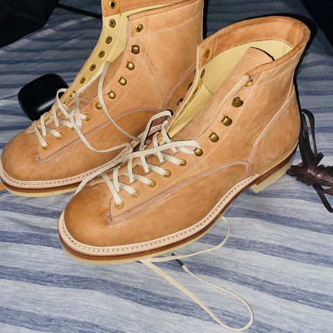 Sagara Valiant in Horween Crust Horsebutt