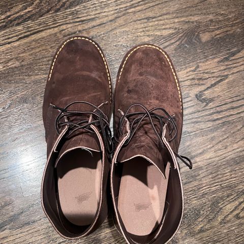 Red Wing Weekender Chukka in chocolate muleskinner