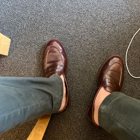 Grant Stone Traveler Penny in Horween Crimson Chromexcel