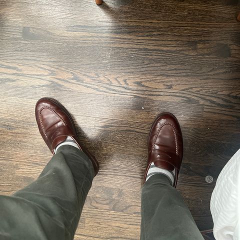 Grant Stone Traveler Penny in Horween Crimson Chromexcel