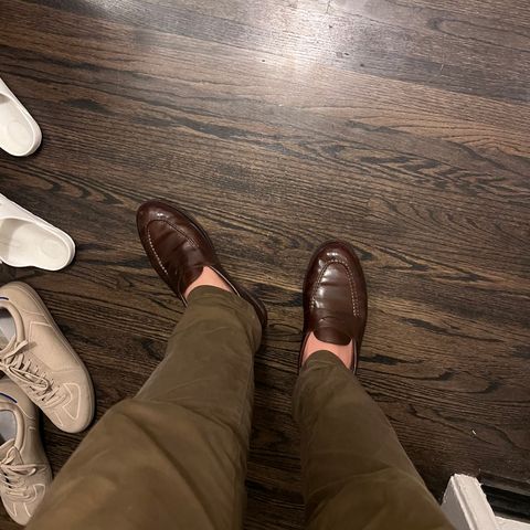 Grant Stone Traveler Penny in Horween Crimson Chromexcel