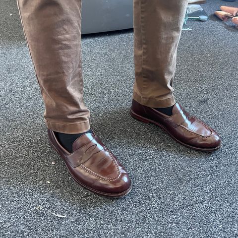 Grant Stone Traveler Penny in Horween Crimson Chromexcel