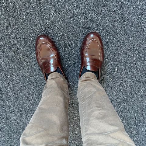 Grant Stone Traveler Penny in Horween Crimson Chromexcel