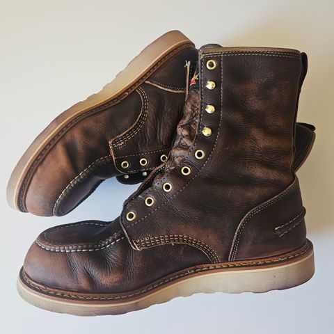 Thorogood 1957 Series 8" Moc Toe in Briar Pitstop Full Grain