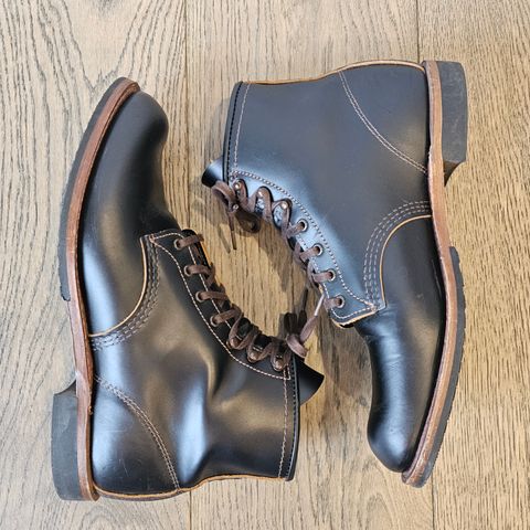 View photo of Red Wing Beckman Flatbox in S.B. Foot Black Klondike