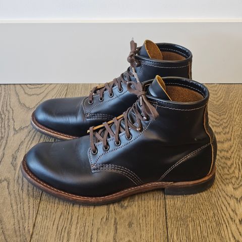 View photo of Red Wing Beckman Flatbox in S.B. Foot Black Klondike