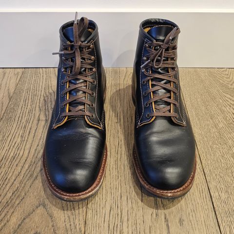 View photo of Red Wing Beckman Flatbox in S.B. Foot Black Klondike