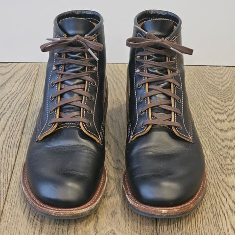 View photo of Red Wing Beckman Flatbox in S.B. Foot Black Klondike