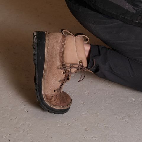 Paris Sun Unlisted Model in C.F. Stead Autumn Spice Waxed Kudu