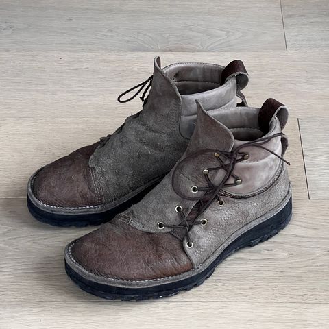 Paris Sun Unlisted Model in C.F. Stead Autumn Spice Waxed Kudu