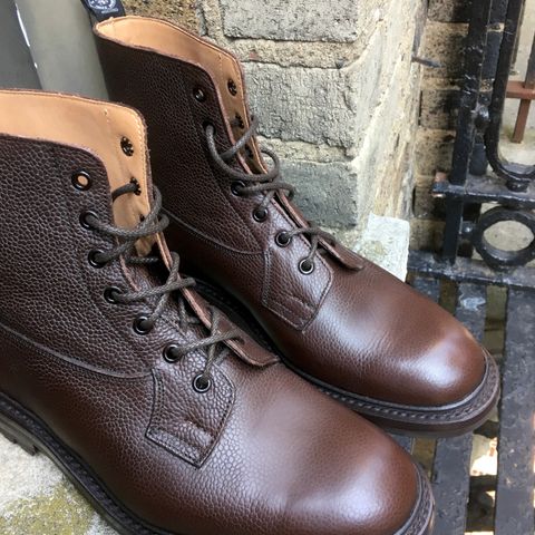 Tricker's Burford Plain Derby Boot in Dark Brown Olivia Scotch Grain