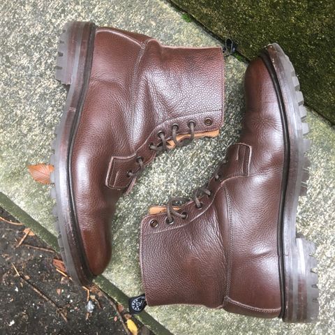 Tricker's Burford Plain Derby Boot in Dark Brown Olivia Scotch Grain