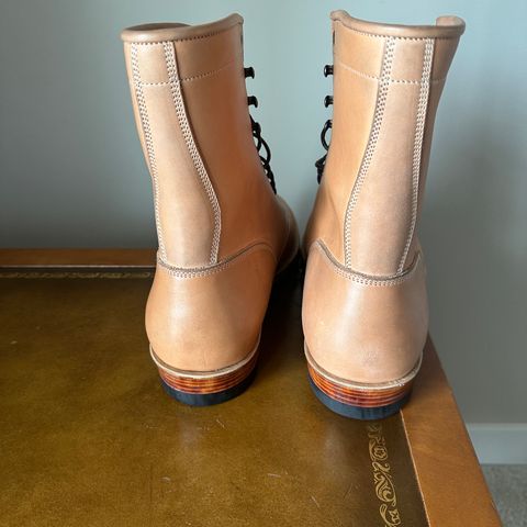 Onderhoud SVC02 Packer Boot in Horween Natural Essex