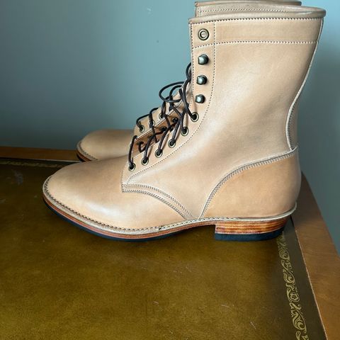 Onderhoud SVC02 Packer Boot in Horween Natural Essex