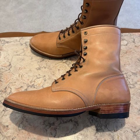 Onderhoud SVC02 Packer Boot in Horween Natural Essex