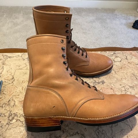 Onderhoud SVC02 Packer Boot in Horween Natural Essex