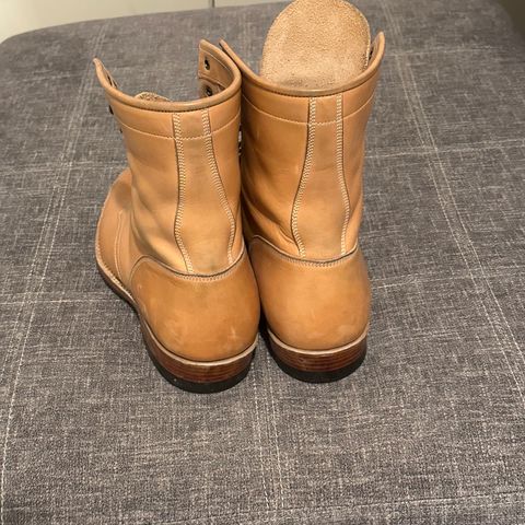 Onderhoud SVC02 Packer Boot in Horween Natural Essex