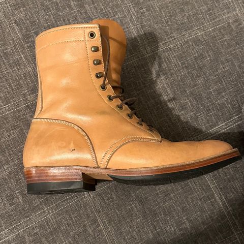 Onderhoud SVC02 Packer Boot in Horween Natural Essex