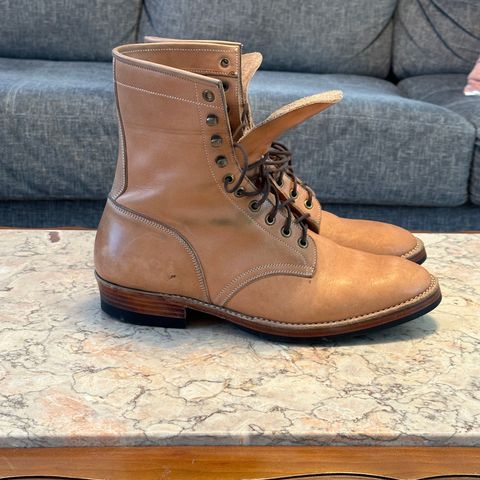Onderhoud SVC02 Packer Boot in Horween Natural Essex