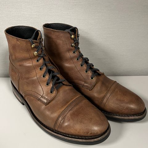 Thursday Captain in Terracotta Full Grain