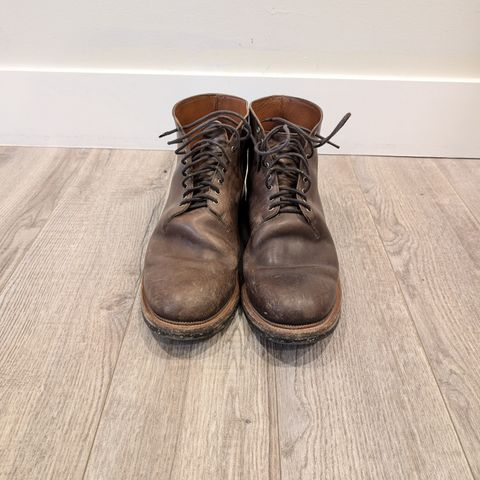 View photo of Viberg Wholecut Derby Boot in Maryam 1071 Horsebutt