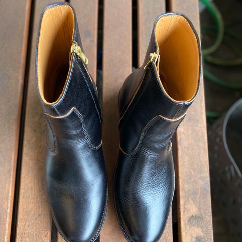 Renav Unlisted Model in Shinki Black Oiled Horsebutt
