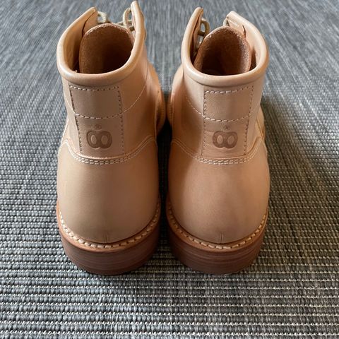 Butts and Shoulders The Classic Boots in Natural Leather