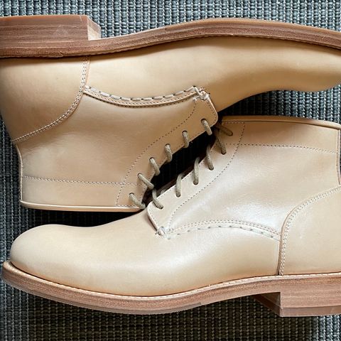 Butts and Shoulders The Classic Boots in Natural Leather