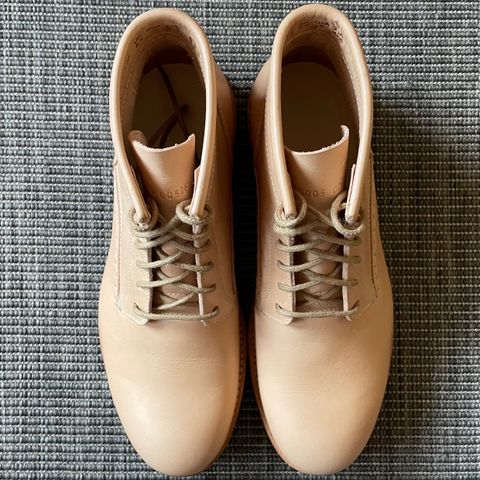 Butts and Shoulders The Classic Boots in Natural Leather