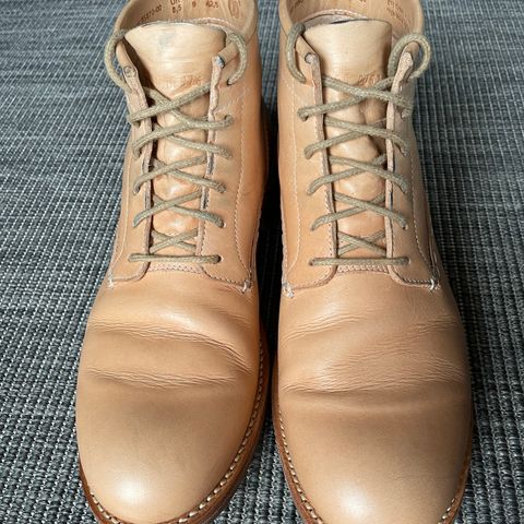 Butts and Shoulders The Classic Boots in Natural Leather