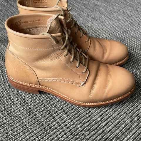Butts and Shoulders The Classic Boots in Natural Leather