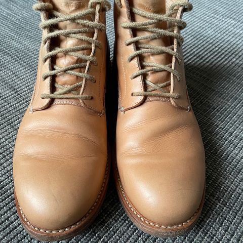Butts and Shoulders The Classic Boots in Natural Leather