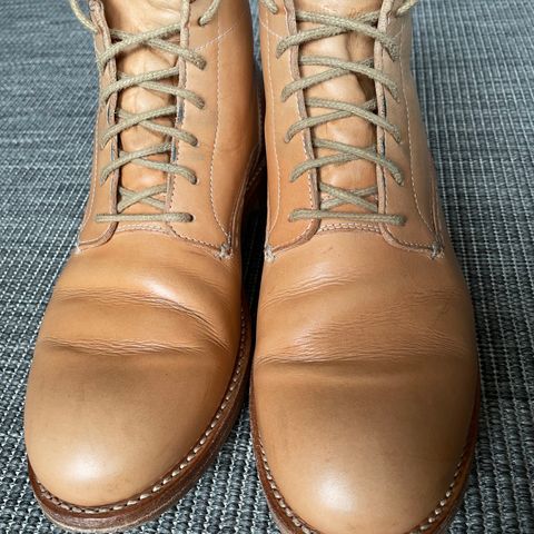 Butts and Shoulders The Classic Boots in Natural Leather