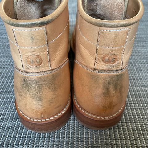 Butts and Shoulders The Classic Boots in Natural Leather