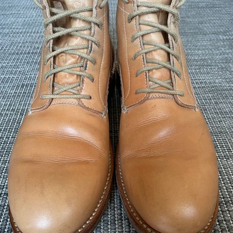 Butts and Shoulders The Classic Boots in Natural Leather