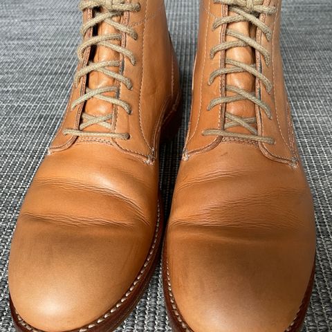 Butts and Shoulders The Classic Boots in Natural Leather