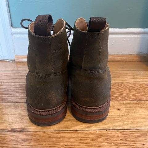 Meermin Service Boot in C.F. Stead Leaf Green Waxy Commander Suede