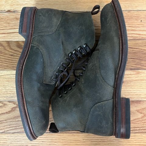 Meermin Service Boot in C.F. Stead Leaf Green Waxy Commander Suede