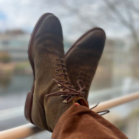 Meermin Service Boot in C.F. Stead Leaf Green Waxy Commander Suede