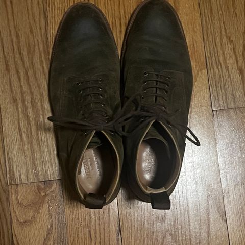 Meermin Service Boot in C.F. Stead Leaf Green Waxy Commander Suede