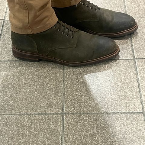 Meermin Service Boot in C.F. Stead Leaf Green Waxy Commander Suede