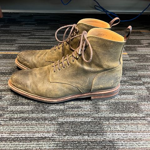 Meermin Service Boot in C.F. Stead Leaf Green Waxy Commander Suede