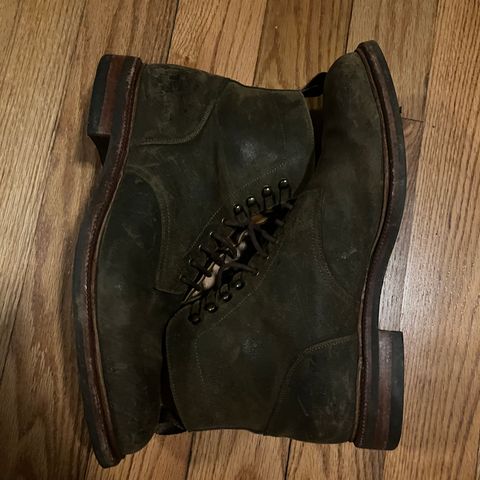 Meermin Service Boot in C.F. Stead Leaf Green Waxy Commander Suede