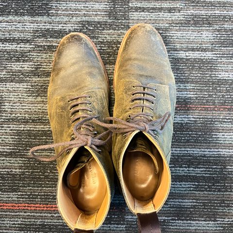 Meermin Service Boot in C.F. Stead Leaf Green Waxy Commander Suede