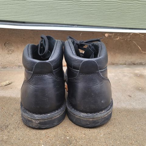 Jim Green African Ranger in Black Full Grain