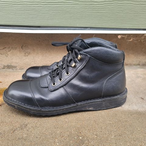 Jim Green African Ranger in Black Full Grain